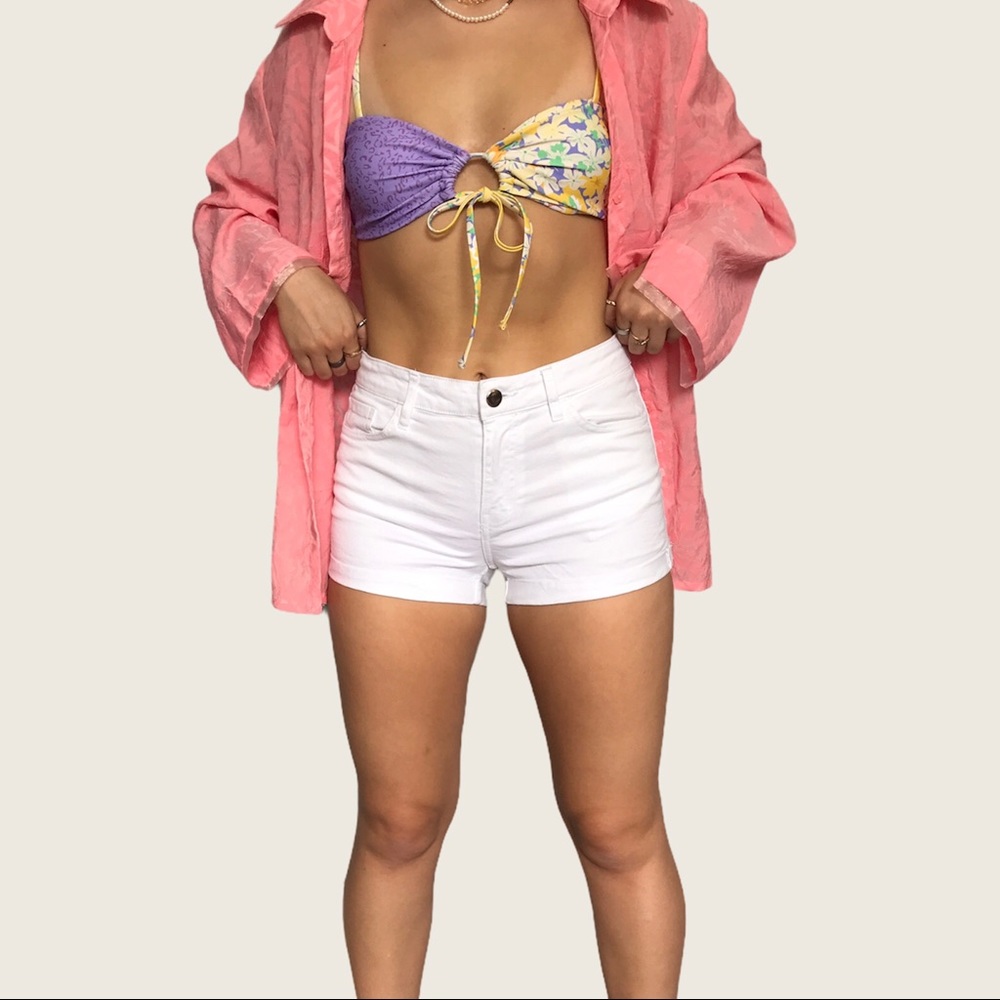 4/$25 H&M high waisted white cuffed shorts